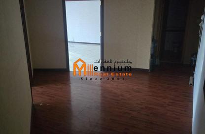 Office Space - Studio - 1 Bathroom for rent in Crystal Plaza - Al Majaz 1 - Al Majaz - Sharjah