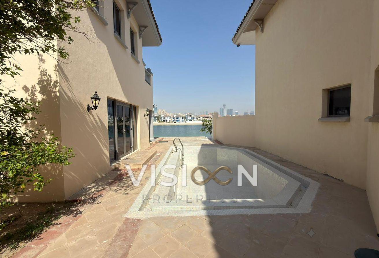 BEACHFRONT 4BR VILLA - Skyline Views – Vacant photo 22