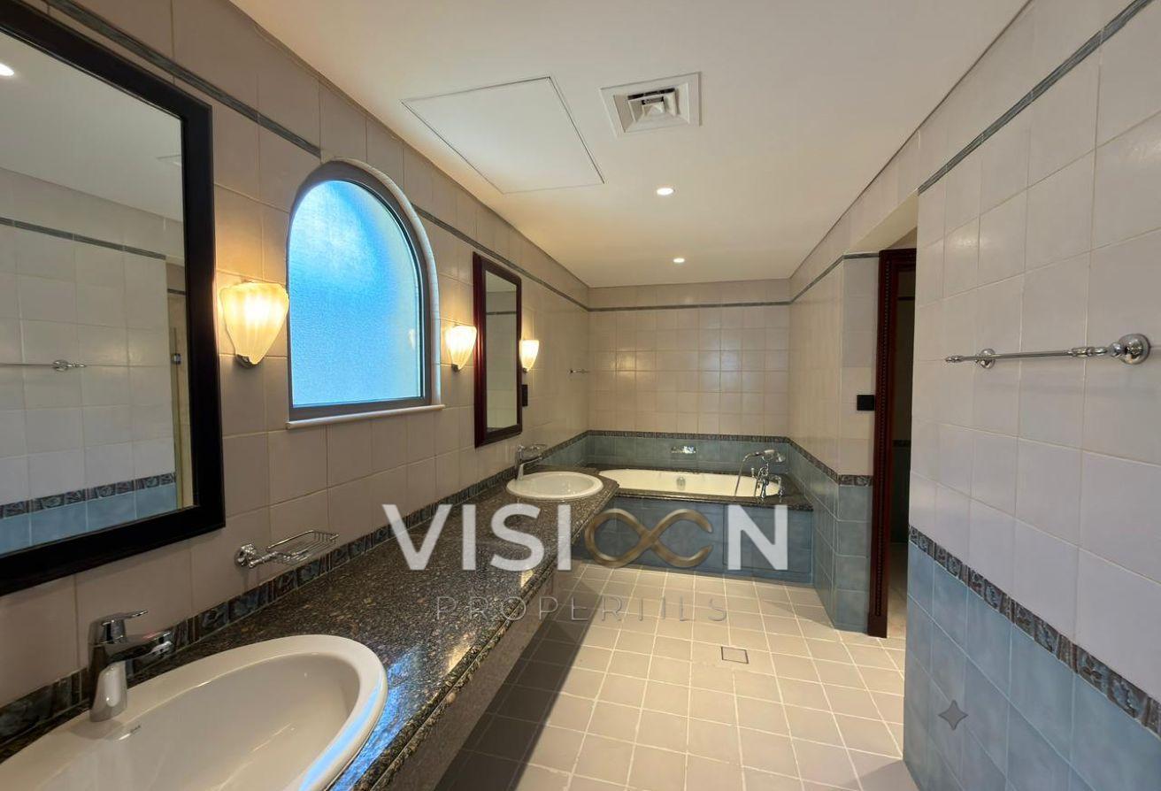 BEACHFRONT 4BR VILLA - Skyline Views – Vacant photo 20