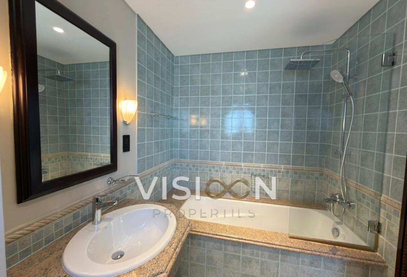 BEACHFRONT 4BR VILLA - Skyline Views – Vacant photo 21