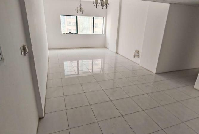 114604041 - Property Image 2