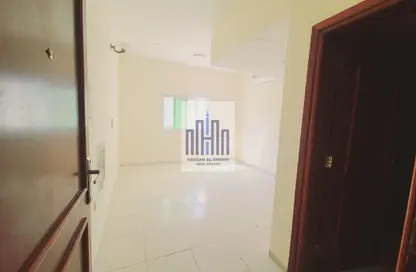 شقة - 1 حمام للايجار في طريق فاير ستاشن - مويلح - الشارقة