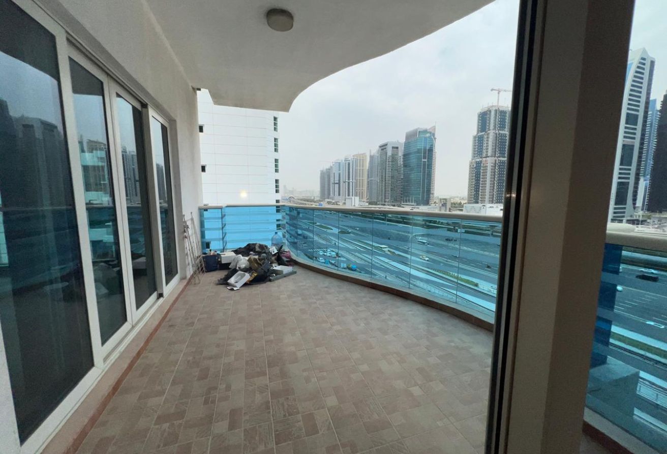 Spacious | Vacant | Near DMCC Metro | Huge Balcony — image 10