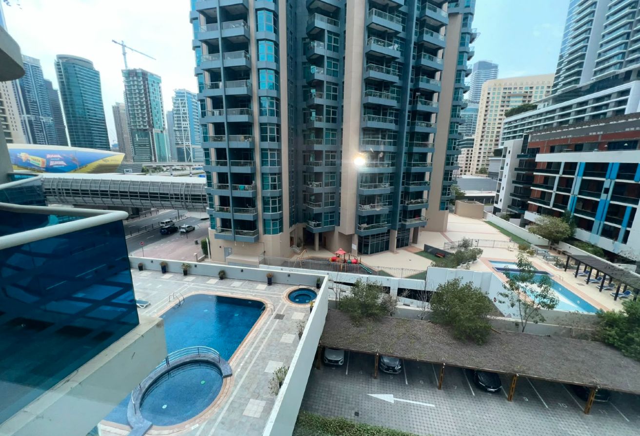 Spacious | Vacant | Near DMCC Metro | Huge Balcony — image 11