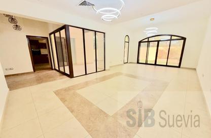 Villa - 4 - 5 for rent in Naseem - Mudon - Dubai