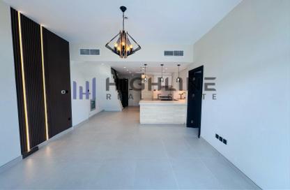 Apartment - 3 Bedrooms - 3 Bathrooms for rent in Binghatti Apartments - Dubai Silicon Oasis - Dubai Apartment - 3 Bedrooms - 3 Bathrooms for rent in Binghatti Apartments - Dubai Silicon Oasis - Dubai