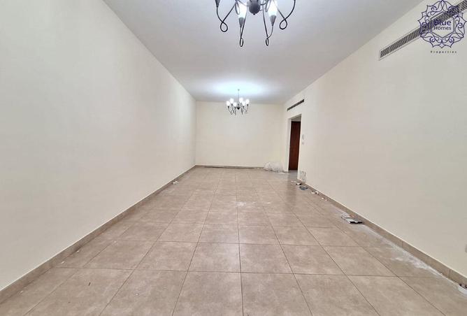 74637339 - Property Image 2