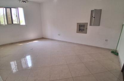 Apartment - 1 - 1 for rent in Fire Station Road - Muwaileh - Sharjah