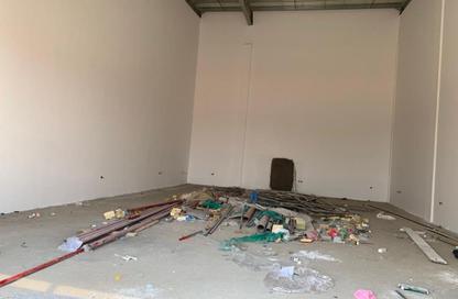 Warehouse - Studio - 1 Bathroom for rent in Umm Al Thuoob - Umm Al Quwain