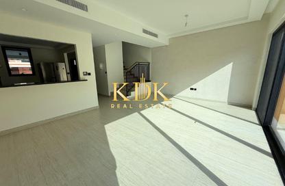 Villa - 4 - 3 for rent in Portofino - Damac Lagoons - Dubai