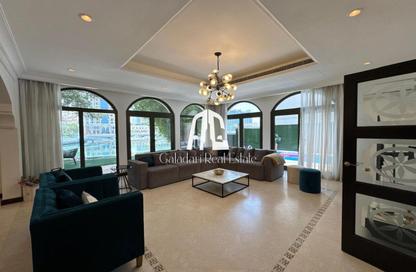 Villa - 4 - 6 for rent in Garden Homes Frond P - Garden Homes - Palm Jumeirah - Dubai
