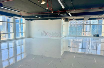 Office Space - Studio - 1 Bathroom for rent in Grosvenor Office Tower - Business Bay - Dubai