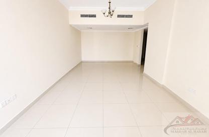 Apartment - 2 Bedrooms - 3 Bathrooms for rent in Muwaileh 29 Building - Muwaileh - Sharjah
