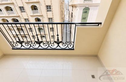Apartment - 2 Bedrooms - 3 Bathrooms for rent in Muwaileh 29 Building - Muwaileh - Sharjah