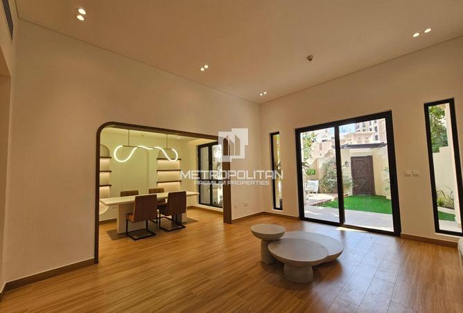 2PDpCuaRQ6y - Property Main Image