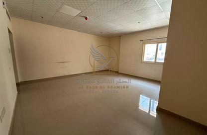 Apartment - Studio - 1 Bathroom for rent in Al Majaz 3 - Al Majaz - Sharjah Apartment - Studio - 1 Bathroom for rent in Al Majaz 3 - Al Majaz - Sharjah