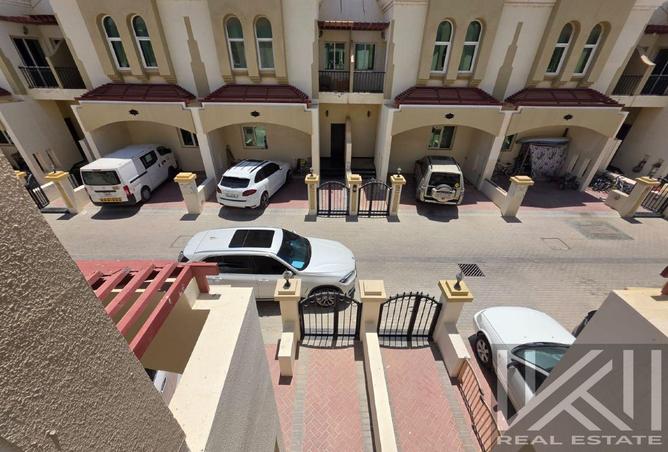 100833702 - صورة العقار 3