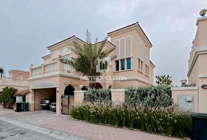 74233187 - Property Main Image