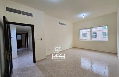 Villa - 2 Bedrooms - 3 Bathrooms for rent in Shabiya 9 - Shabiya - Mussafah - Abu Dhabi