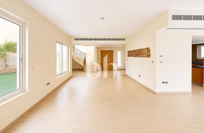 Villa - 4 Bedrooms - 5 Bathrooms for rent in District 9 - Jumeirah Park - Dubai Villa - 4 Bedrooms - 5 Bathrooms for rent in District 9 - Jumeirah Park - Dubai