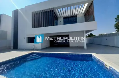 Villa - 5 Bedrooms - 7 Bathrooms for sale in West Yas - Yas Island - Abu Dhabi