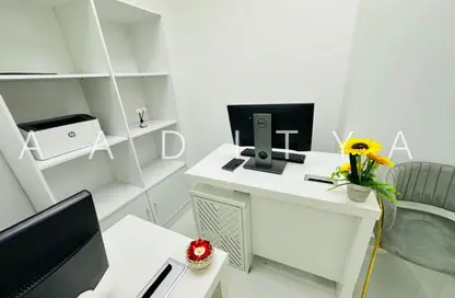 Office Space - Studio - 1 Bathroom for rent in Reem Residency - Al Karama - Dubai