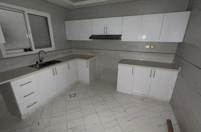 Apartment - 3 Bedrooms - 3 Bathrooms for rent in Al Mowaihat 3 - Al Mowaihat - Ajman Apartment - 3 Bedrooms - 3 Bathrooms for rent in Al Mowaihat 3 - Al Mowaihat - Ajman