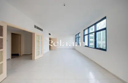 Apartment - 3 Bedrooms - 3 Bathrooms for rent in Al Zahiyah - Abu Dhabi
