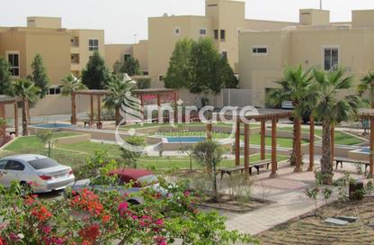 Townhouse - 4 - 5 for sale in Muzera Community - Al Raha Gardens - Abu Dhabi