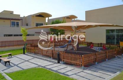 Townhouse - 4 - 5 for sale in Muzera Community - Al Raha Gardens - Abu Dhabi