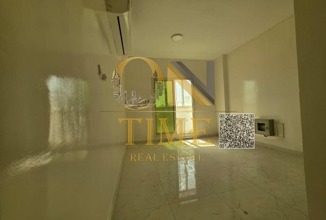 77396115 - Property Image 3