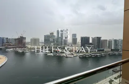 شقة - 2 غرف نوم - 3 حمامات للايجار في برج كورال - الخليج التجاري - دبي