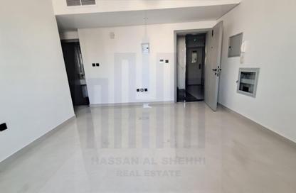 Apartment - 1 - 1 for rent in Fire Station Road - Muwaileh - Sharjah