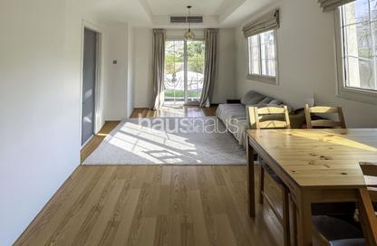 Villa - 2 Bedrooms - 3 Bathrooms for rent in Springs 12 - The Springs - Dubai Villa - 2 Bedrooms - 3 Bathrooms for rent in Springs 12 - The Springs - Dubai