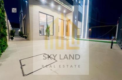 Villa - 5 - 7 for sale in Al Zaheya Gardens - Al Zahya - Ajman