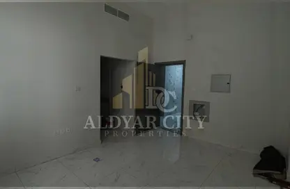 Apartment - Studio - 1 Bathroom for rent in Al Jurf Industrial 3 - Al Jurf Industrial - Ajman