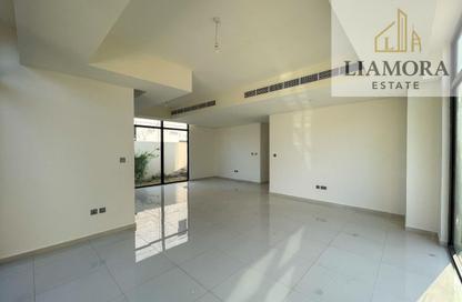 Villa - 6 - 7 for sale in Zinnia - Damac Hills 2 - Dubai Villa - 6 - 7 for sale in Zinnia - Damac Hills 2 - Dubai