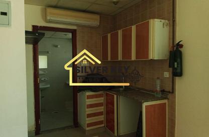 Apartment - Studio - 1 Bathroom for rent in Al Butina - Sharjah Apartment - Studio - 1 Bathroom for rent in Al Butina - Sharjah