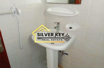 Apartment - Studio - 1 Bathroom for rent in Al Butina - Sharjah Apartment - Studio - 1 Bathroom for rent in Al Butina - Sharjah
