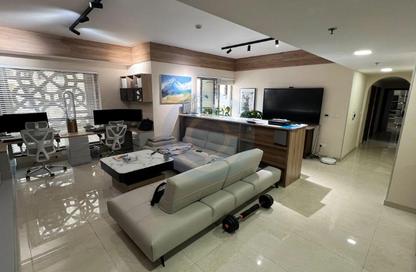 Apartment - 3 Bedrooms - 4 Bathrooms for sale in Shams 4 - Shams - Jumeirah Beach Residence - Dubai