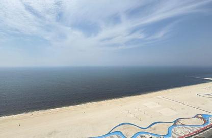 Apartment - 3 Bedrooms - 4 Bathrooms for rent in Corniche Tower - Ajman Corniche Road - Ajman