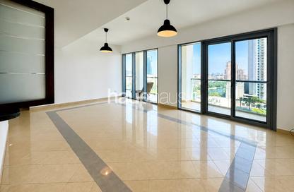 Apartment - 2 - 2 for sale in Golf Tower 1 - Golf Towers - The Views - Dubai