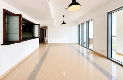 Apartment - 2 - 2 for sale in Golf Tower 1 - Golf Towers - The Views - Dubai