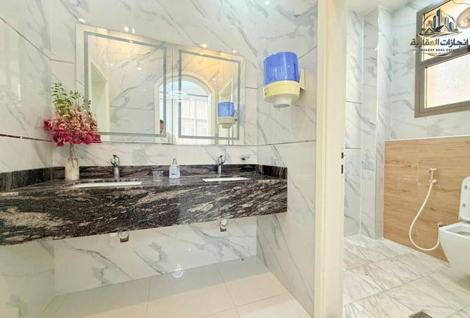 76963424 - Property Image 3