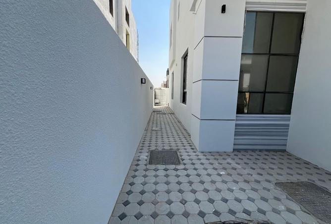 135144357 - Property Image 2