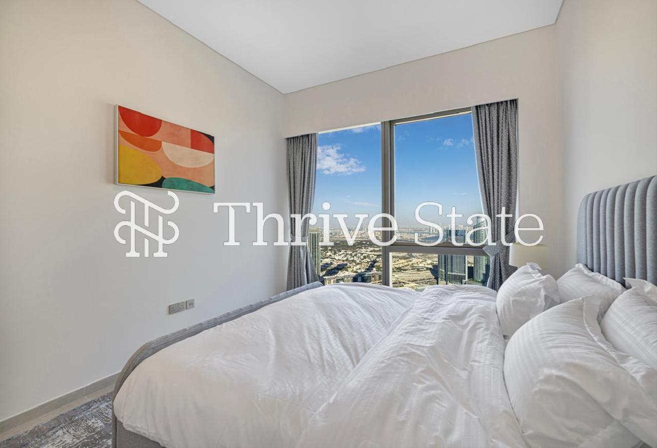 Stunning Burj Khalifa View| High Floor| Furnished photo 11