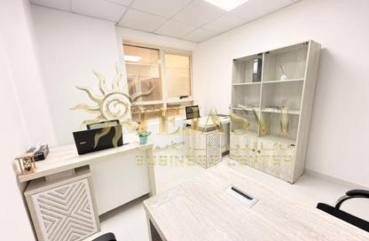 Office Space - Studio - 1 Bathroom for rent in Silver Home Building - Hor Al Anz - Deira - Dubai