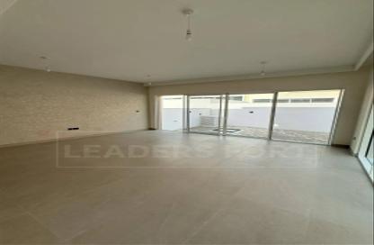 Townhouse - 5 - 6 for rent in Nice - Damac Lagoons - Dubai