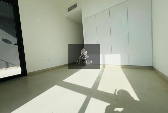 57372112 - صورة العقار 2