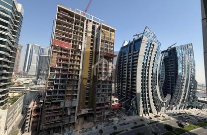 شقة - غرفة نوم - 1 حمام للبيع في مساكن ريفا - الخليج التجاري - دبي